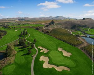 hole11
